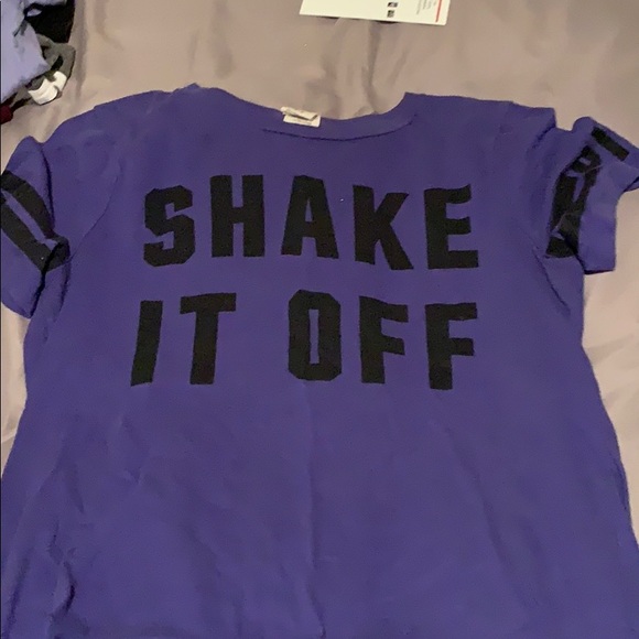 tee shirt - Picture 1 of 1